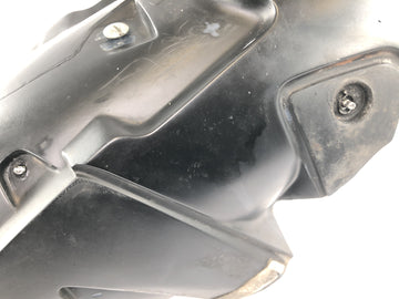 KTM 640 LC4 EGS [1999] - Tank petrol tank fairing screws broken off - 0