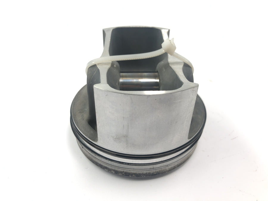 Moto Guzzi California 1100 EV KD [1998] - cylinder with piston on the left