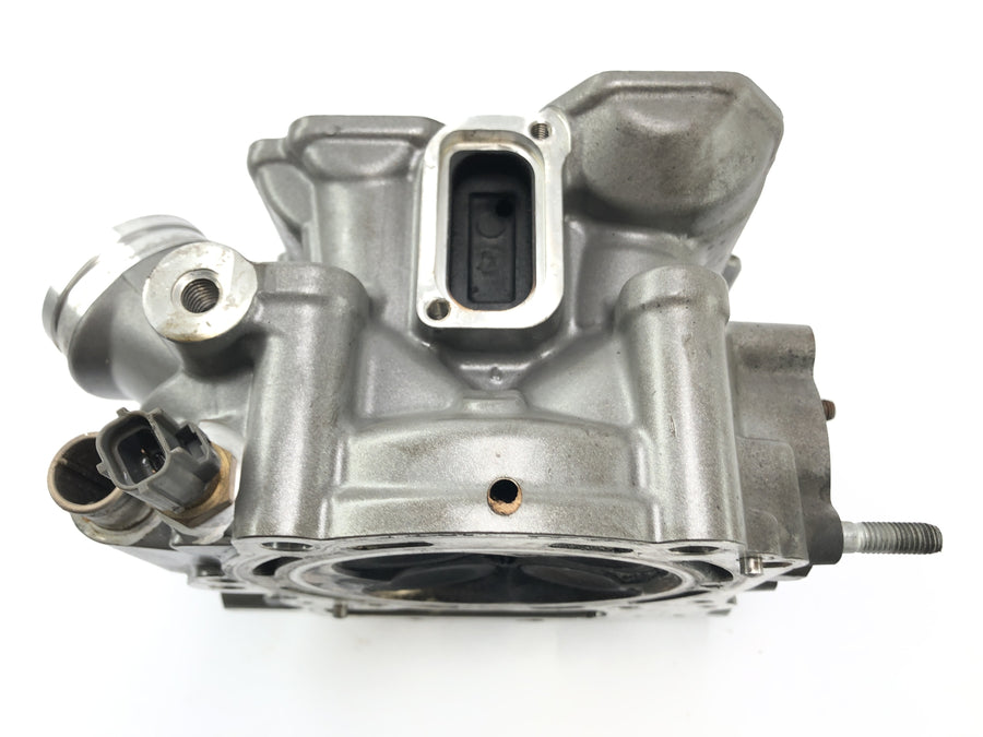 KTM 950 SM LC8 [2008] - culasse à l'arrière