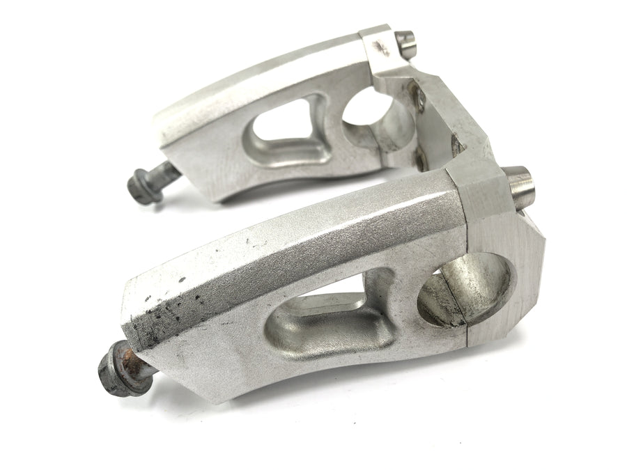 Moto Guzzi Stelvio 1200 4V [2009] - Alluminio per refrigerazione del manubrio del manubrio del supporto per manubrio