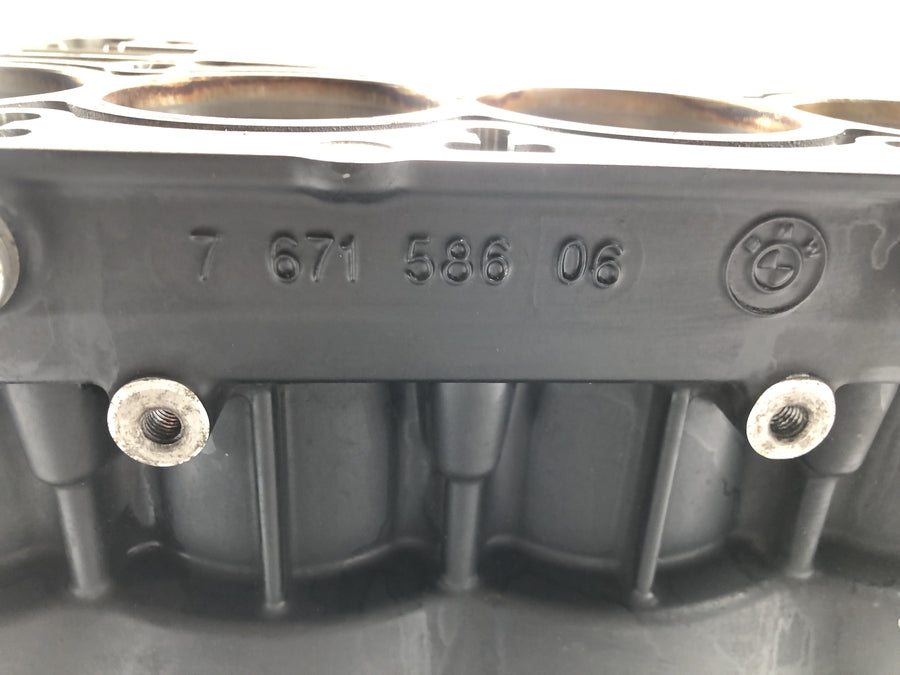 BMW K 1200 S K12S [2004] - Engine housing with piston engine block piston