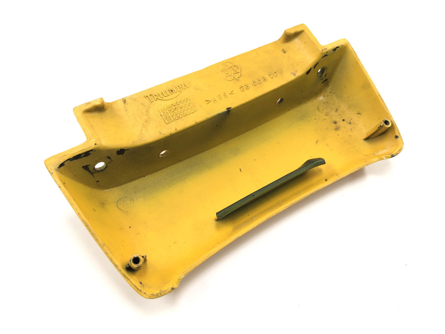 Triumph Daytona 900 T300D [1996] - rear fairing center yellow cover rear fairing