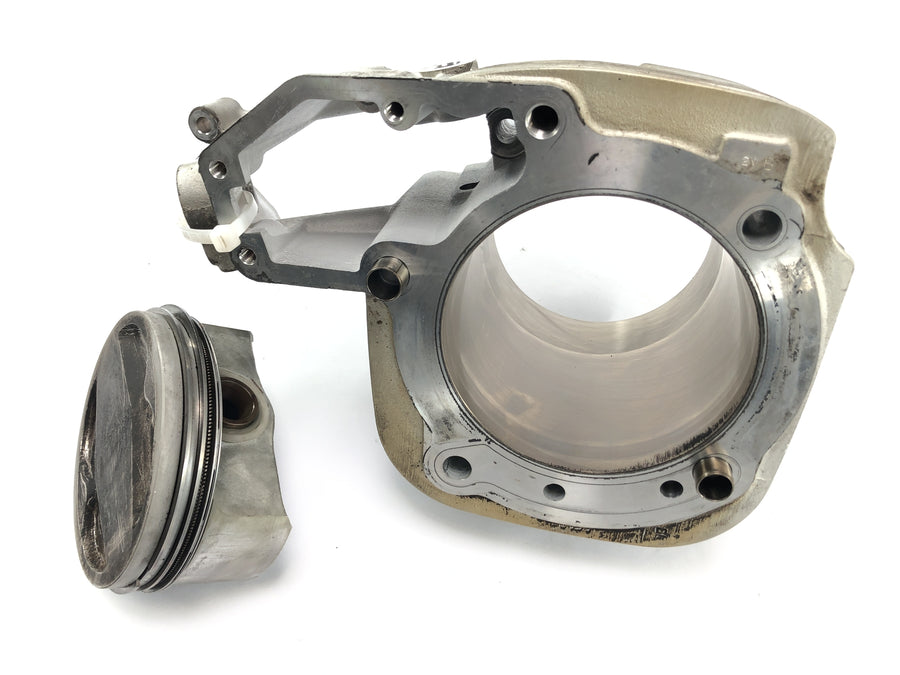 BMW R 1150 R R21 [2003] - Cilindro con pistoni a destra