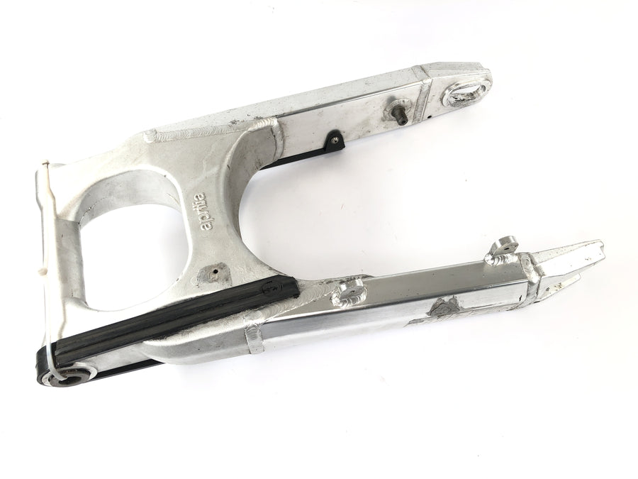 Aprilia SL 1000 Falco PA [2000] - Supporto ruota posteriore del braccio oscillante della ruota posteriore voluta