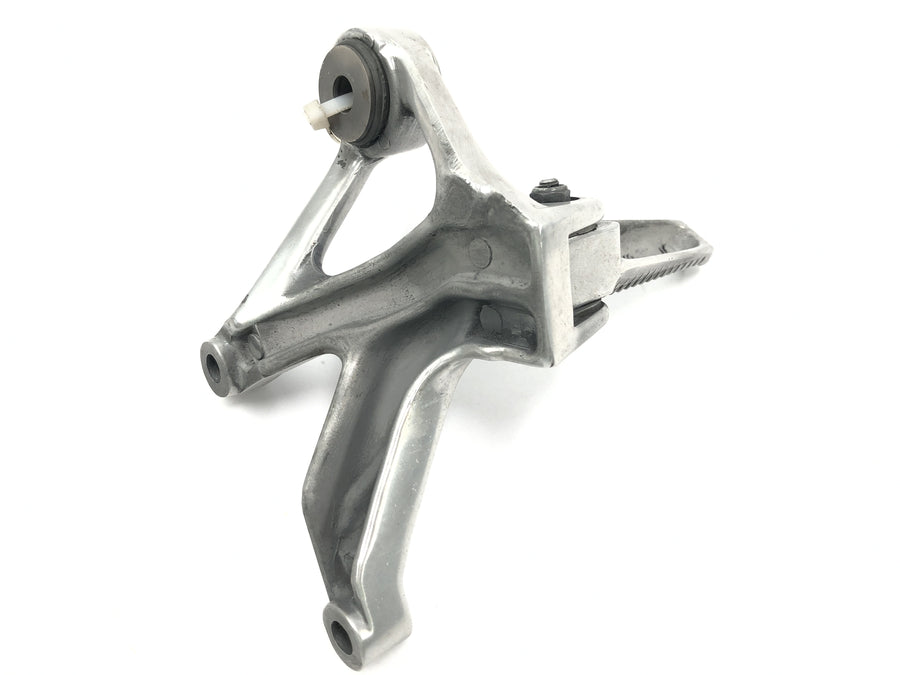 Yamaha YZF 750 R 4HN [1995] - Passenger footrest system, right footrest holder