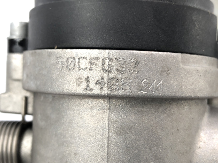 Moto Guzzi Stelvio 1200 4V [2009] - Drosselklappe Einspritzanlage mit Gestänge