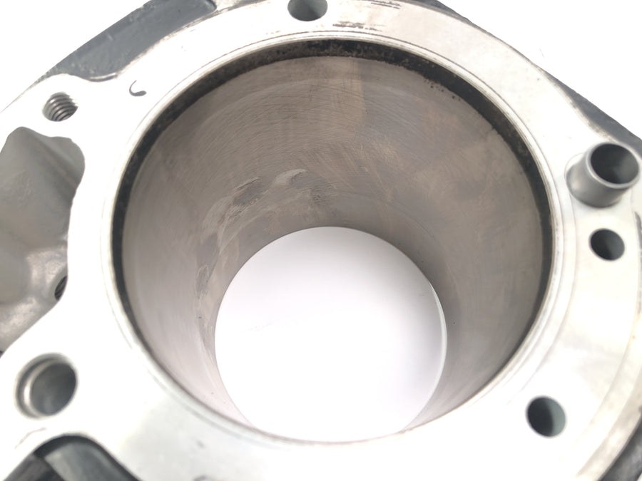 BMW R 1200 CL K30 [2003] - cylinder kit cylinder with pistons on the right