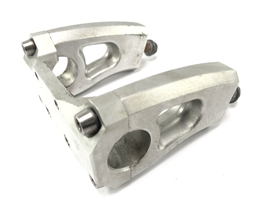 Moto Guzzi Stelvio 1200 4V [2009] - Alluminio per refrigerazione del manubrio del manubrio del supporto per manubrio