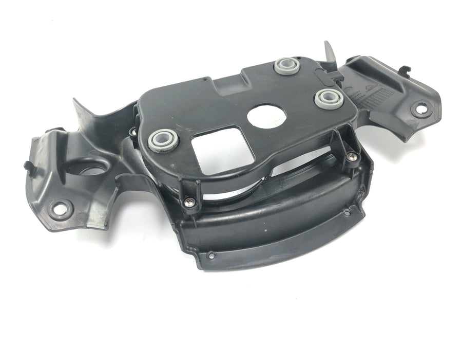 Moto Guzzi Stelvio 1200 8V [2016] - Carenatura supporto pozzetto