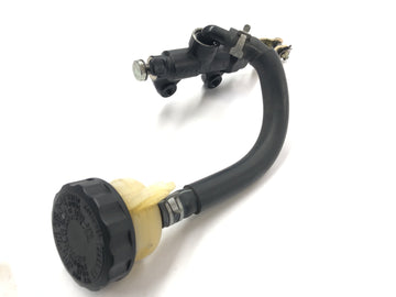 Triumph Daytona 955i T595N [2003] - brake pump at the back main brake cylinder - 0