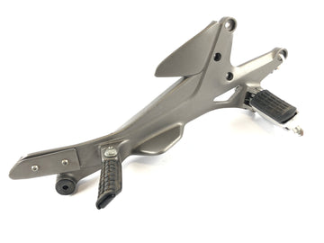 Honda CBF 1000 A SC58 [2006] - footrest plate on the right