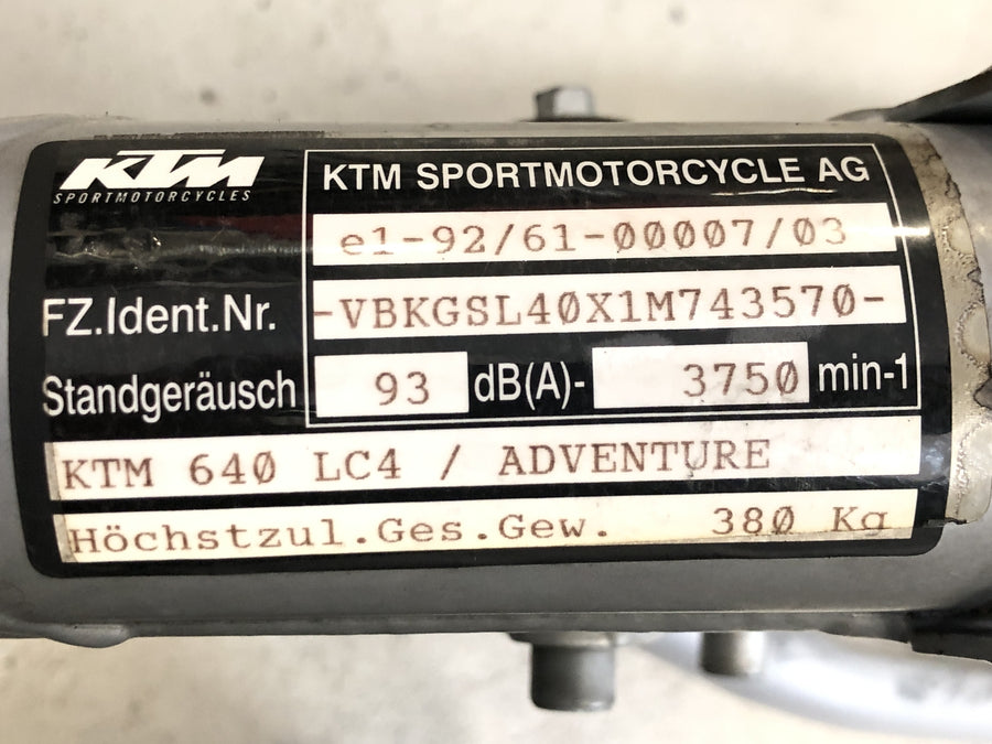 KTM 640 Adventure LC4 [2001] - cadre avec papiers