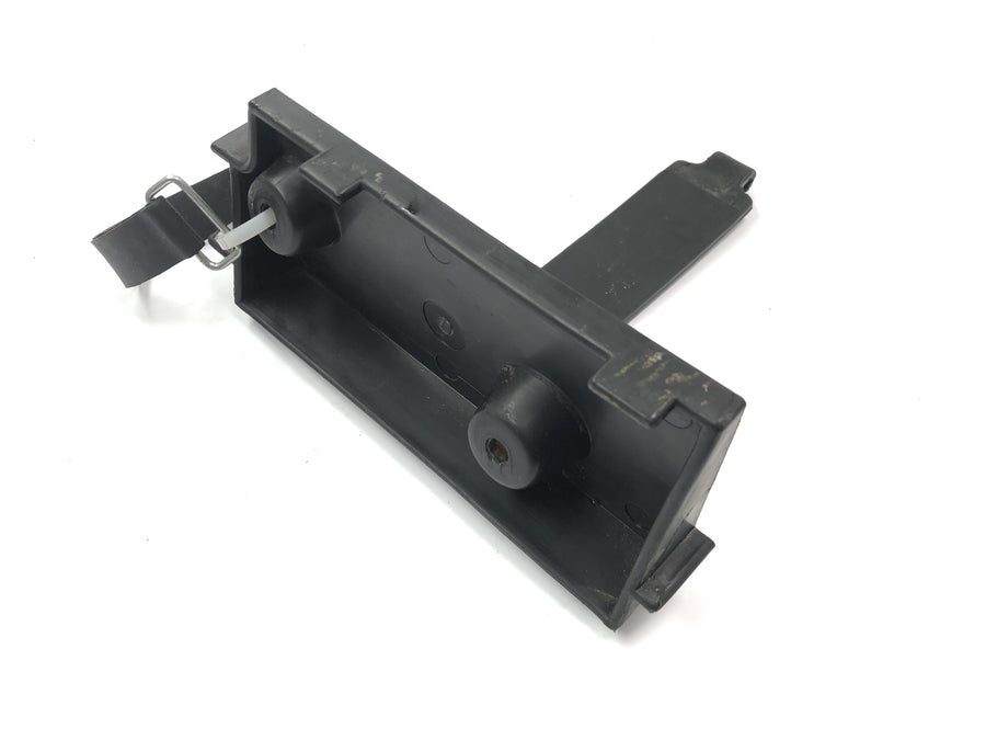 Triumph Speed ​​​​Triple T509 [1998] - Plaque de retenue du support de batterie