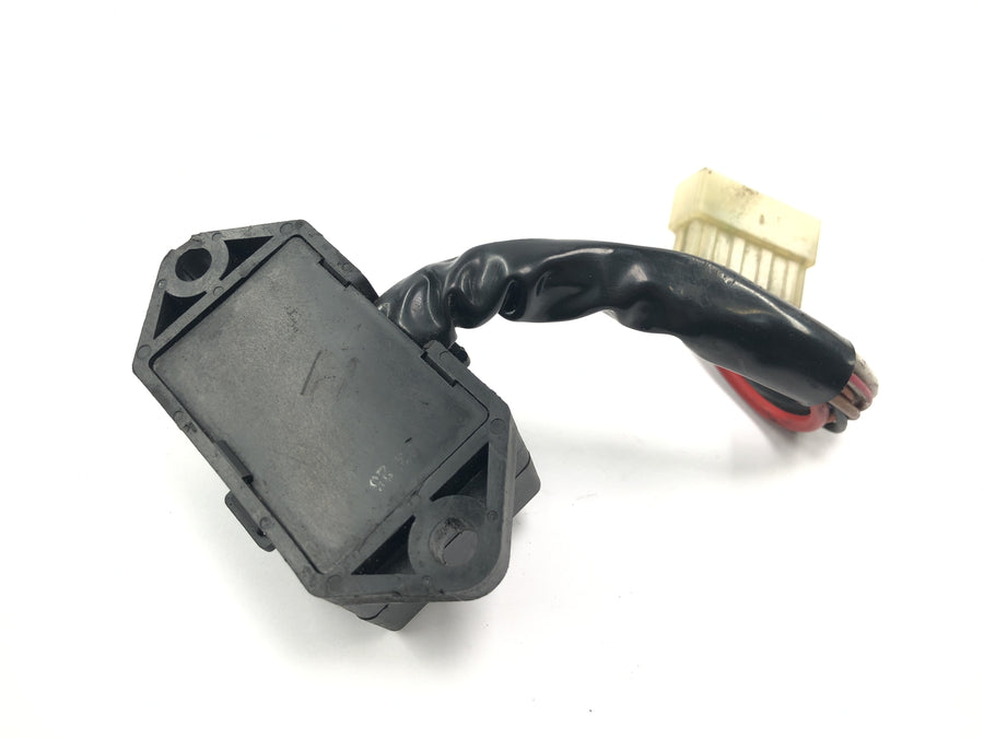 Triumph Tiger 900 T400 [1998] - Fuse box fuse box fuse housing