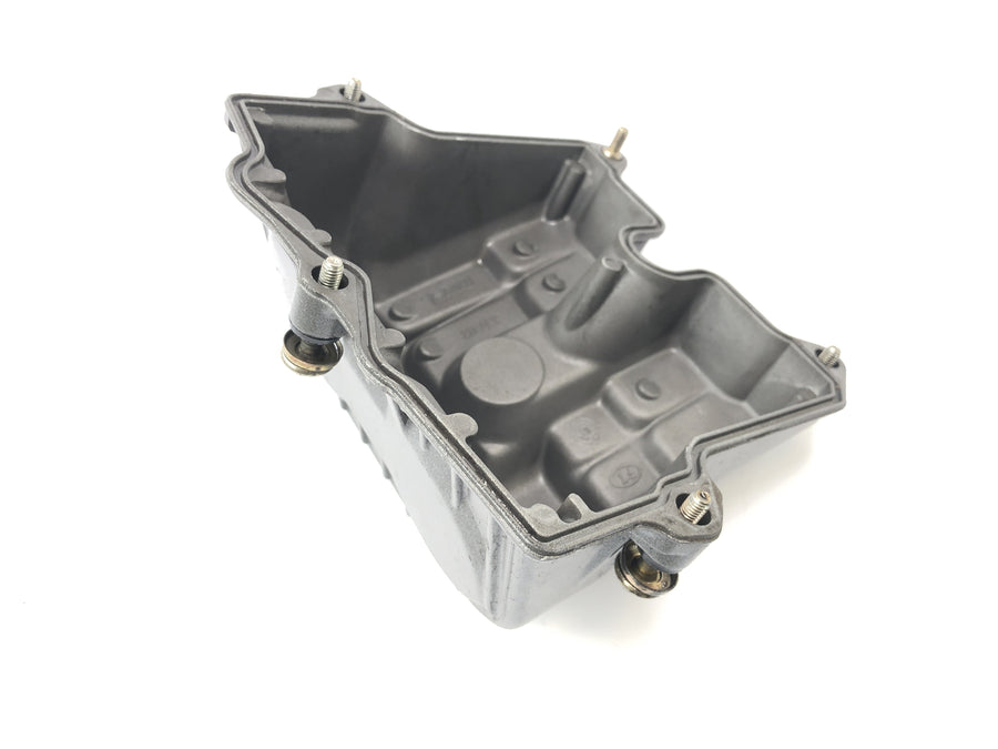 Aprilia RST 1000 Futura [2002] - cylinder head lids at the front
