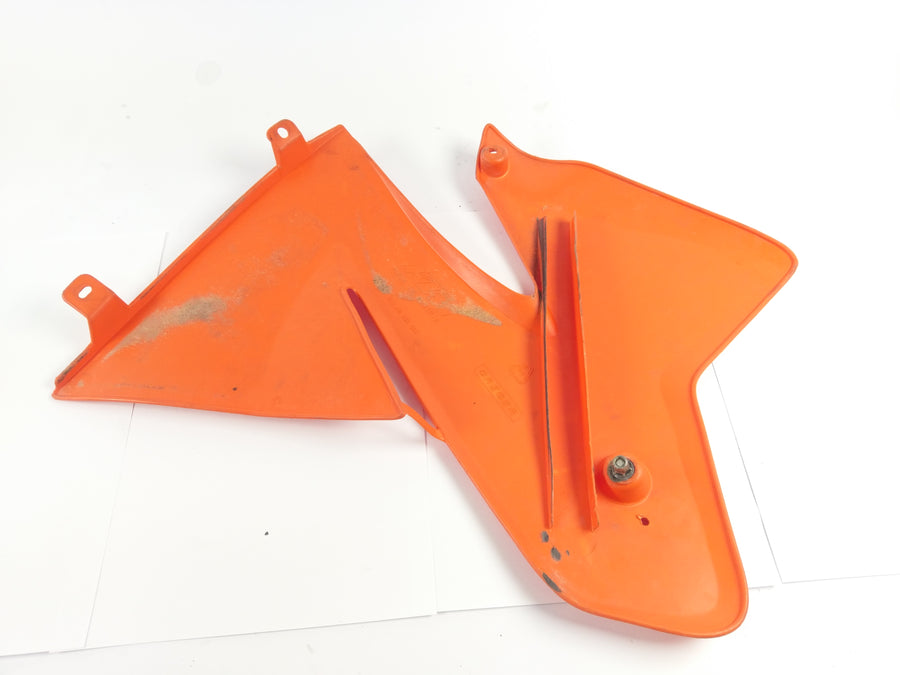 KTM SX 250 2 -STROKE [2002] - Tank Bashing