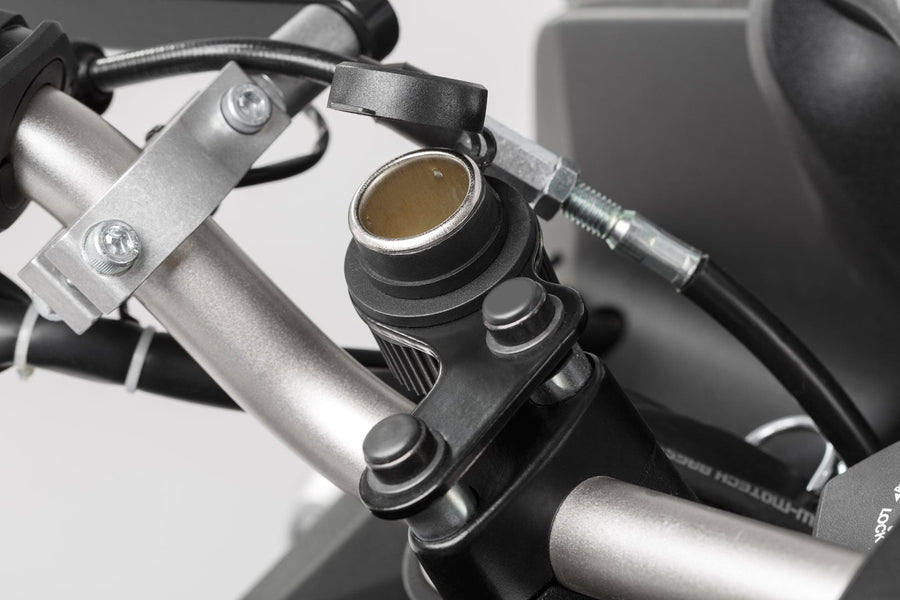 [SW-MOTECH] - Presa accendisigari con cablaggio – immagine 1