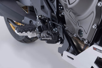 Suzuki V-Strom 800 DE [2023-2026] - Estensione leva freno a pedale - Immagine 1