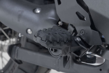 BMW R 1300 GS [2023-2026] - Set pedane EVO – immagine 1