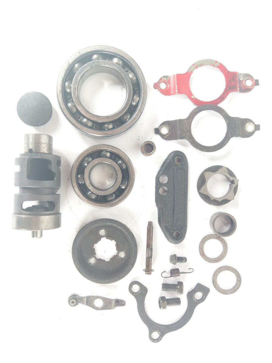 Suzuki DR 650 SP42B - shift drum with bearings and attachments