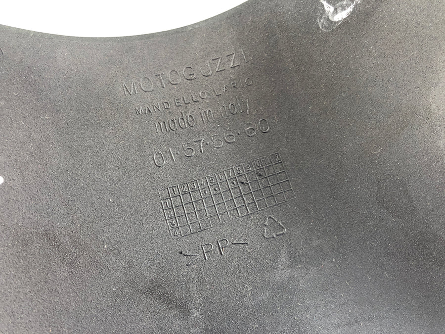 Moto Guzzi V11 Tenni [2001] - Lmpenverkleidung Verkleidung mittig über dem Frontscheinverfer