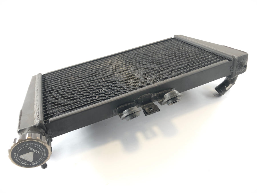 Triumph Speed ​​​​Triple 1050 515NJ [2006] - Radiateur d'eau