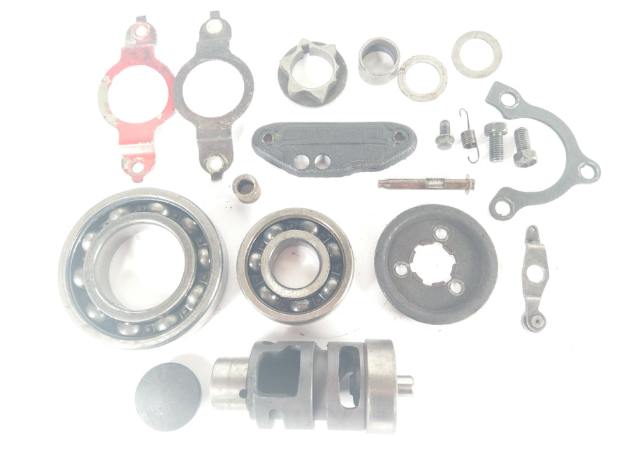 Suzuki DR 650 SP42B - shift drum with bearings and attachments