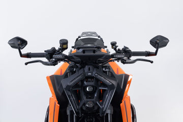 KTM 1390 Super Duke R [2024] - specchietto all'estremità del manubrio - immagine 2