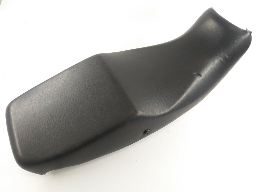 Triumph Trophy 900 T300 [1992] - Seat cover damaged