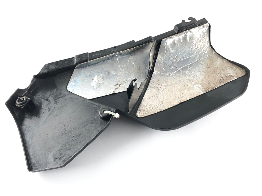 Yamaha DT 125 R DE03 [1999] - Side panel rear panel right