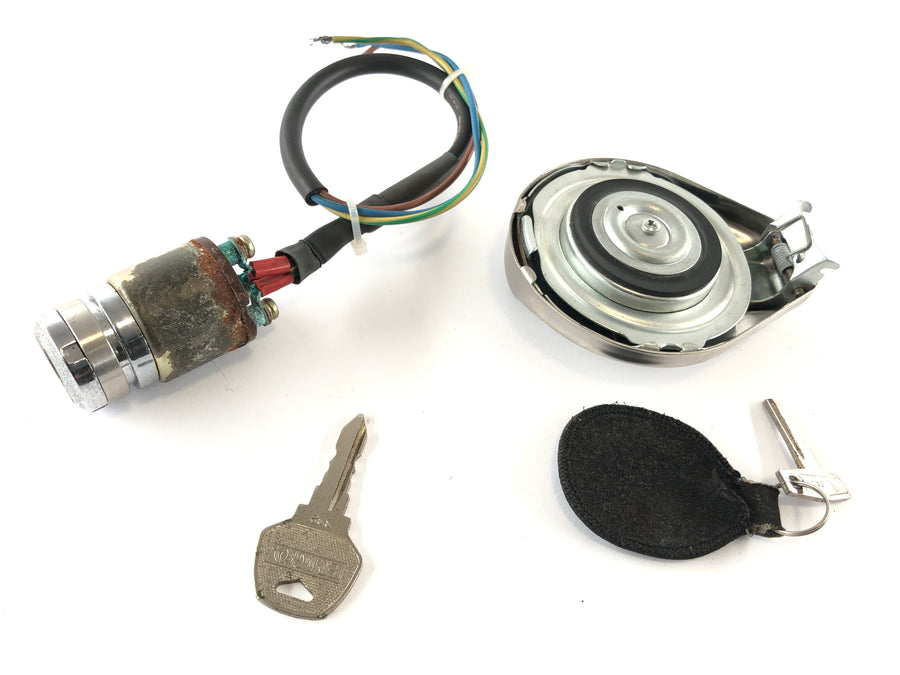 Laverda 1000/1 [1973] - Castle Set Tank Lock Lock Lock