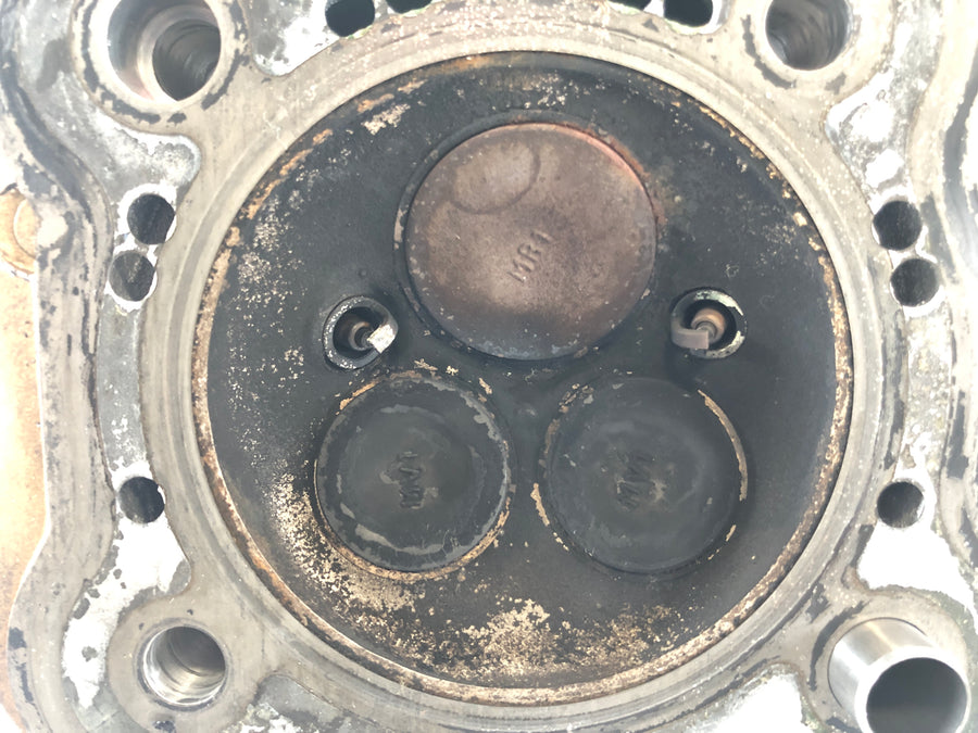 Honda XRV 750 Africa Twin RD04 [1993] - Cylinder head rear cylinder