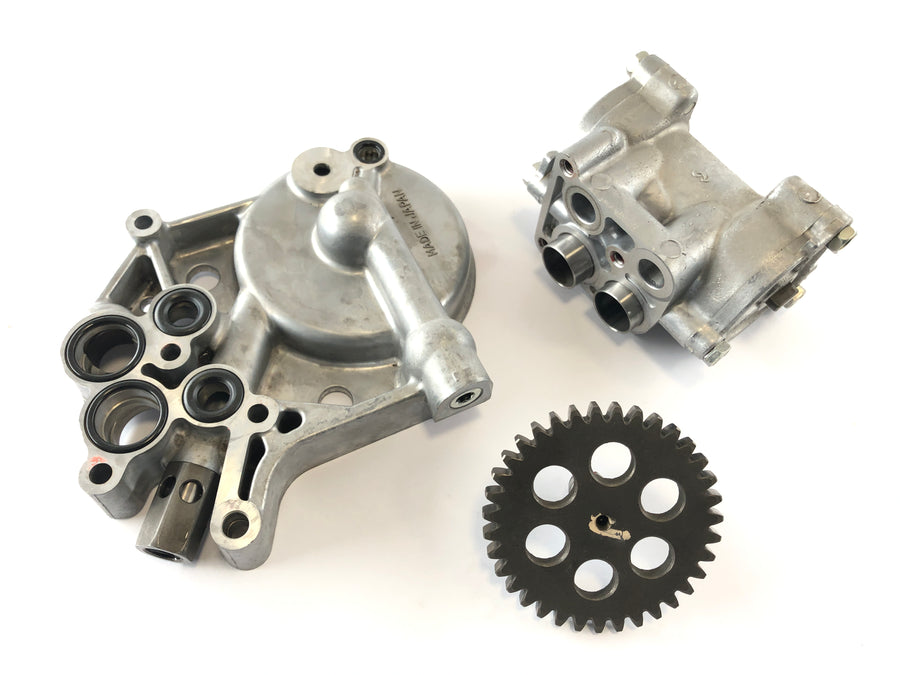 Kawasaki ZRX 1200 S ZRT20A [2003] - Oil pump