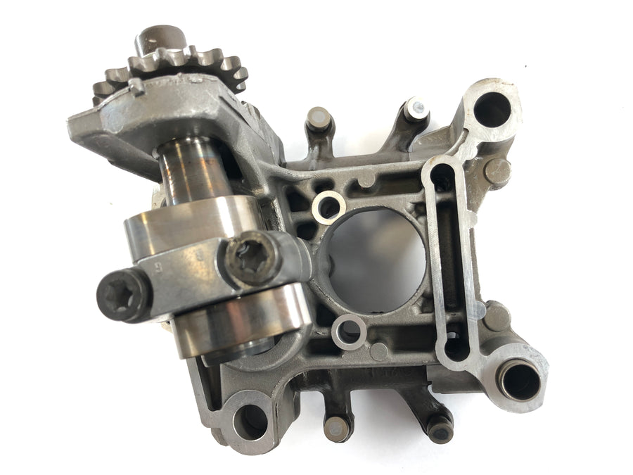 BMW R 1150 GS [2000] - camshaft stake with camshaft on the left