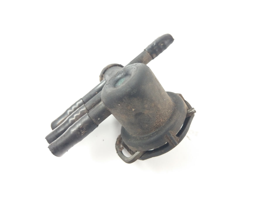BMW R 850 R 259 [1999] - fuel pressure distributor