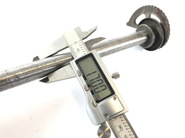 Suzuki DR 800 S SR42B [1991] - Hinterachse mit Kettenspanner - 0